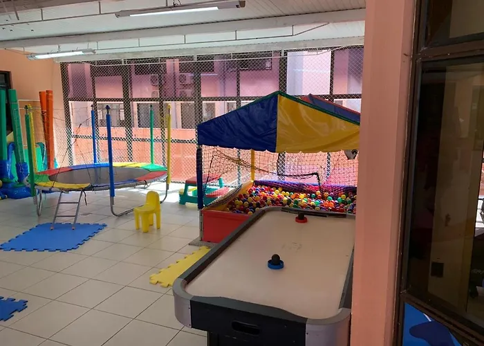 Jurerê Beach Village - Flat na Praia
